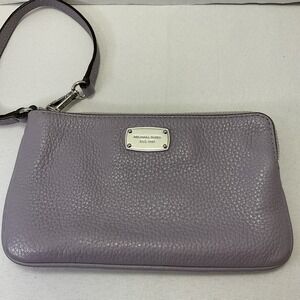 Michael Kors Jet Set Pebbled Light‎ Purple Lilac Top Zip Wristlet